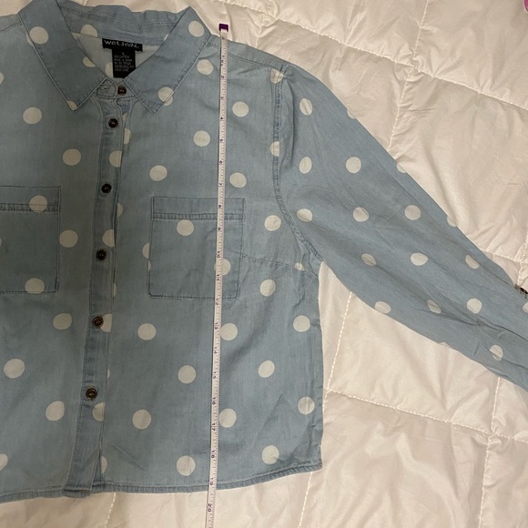 CHAMBRAY LG POLKA DOT CROPPED SHIRT (F) - Picture 8 of 11